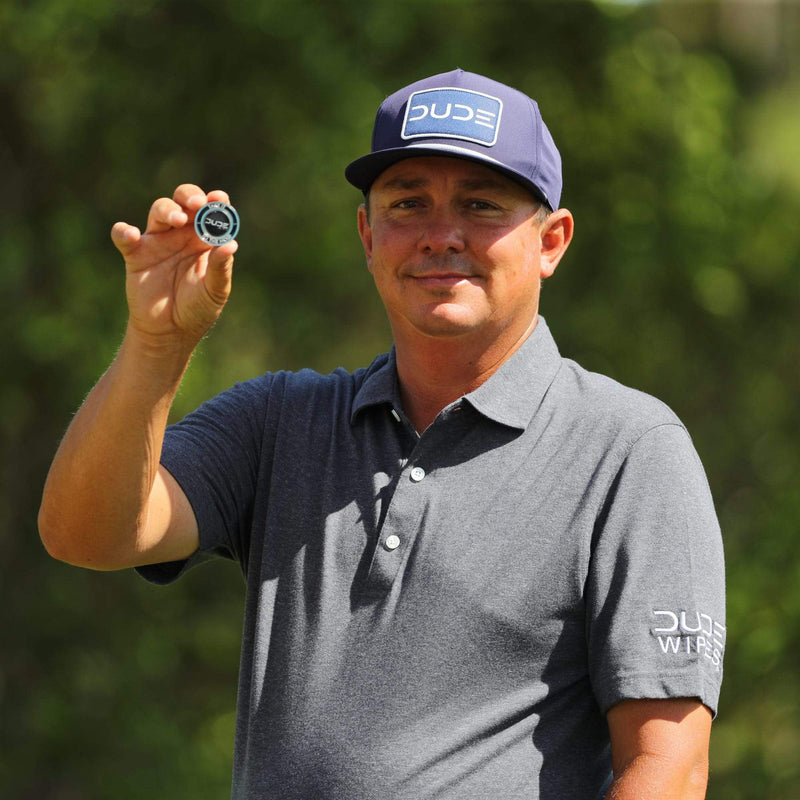 Man holding the Magnetic Ball Marker